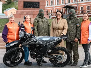 В строю едином фронт и тыл