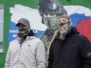 Русские своих не бросают