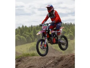 На крутом вираже