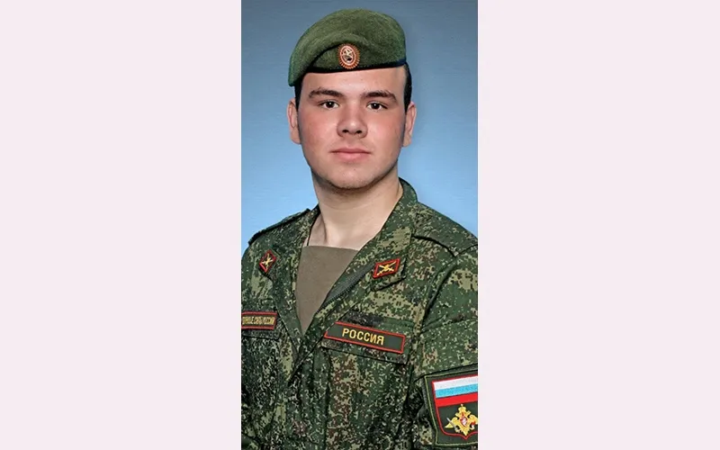 Мы трудную службу сегодня несем