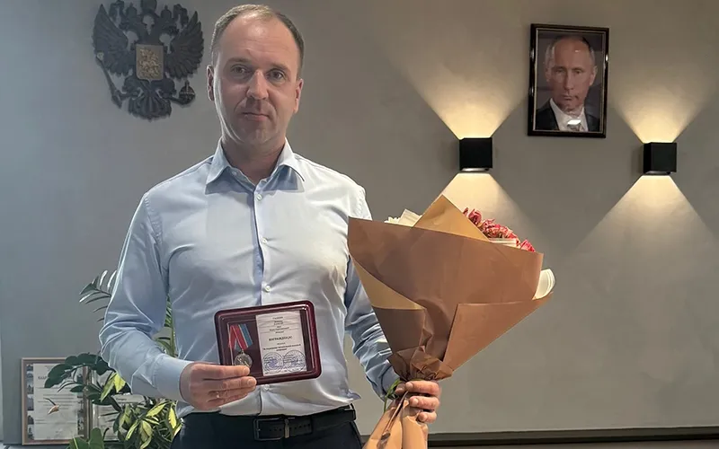 В строю едином фронт и тыл